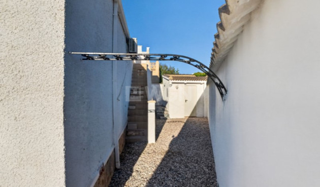 Odsprzedaż - Villa - Torrevieja - Costa Blanca