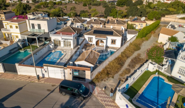 Odsprzedaż - Villa - Torrevieja - Costa Blanca