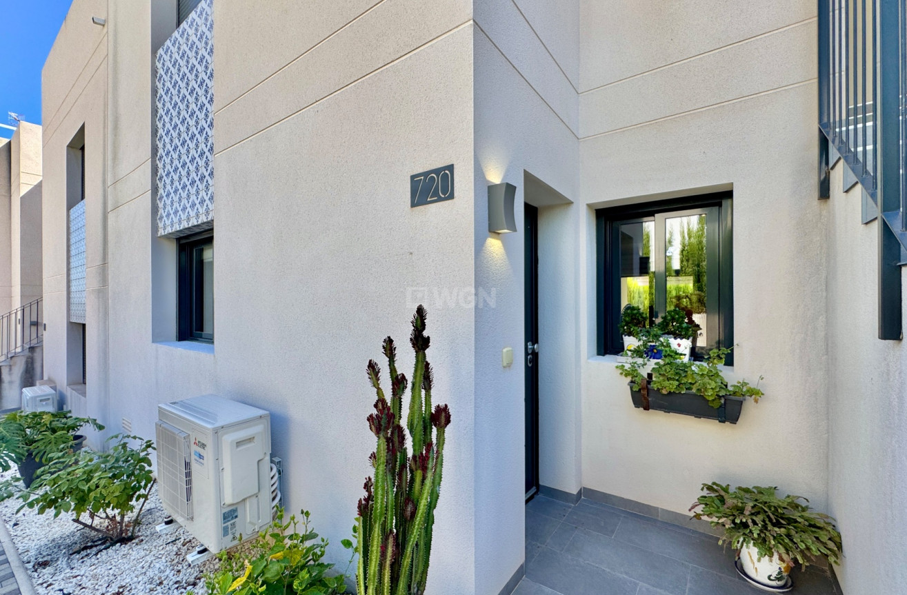 Resale - Apartment / flat - San Miguel de Salinas - Inland