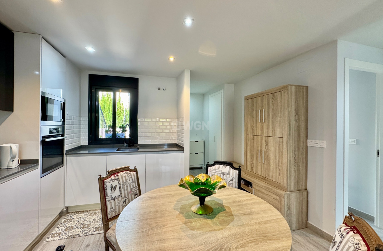 Resale - Apartment / flat - San Miguel de Salinas - Inland