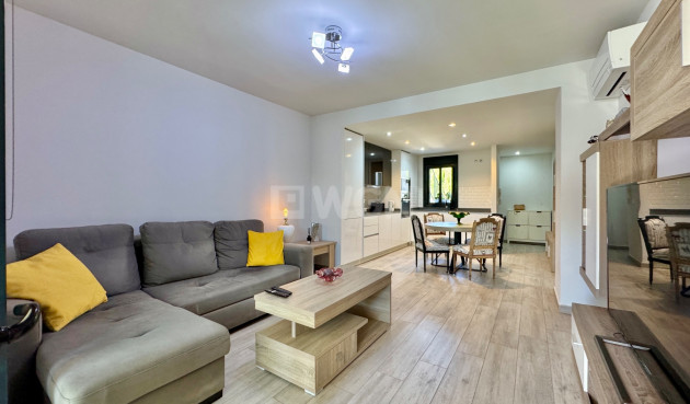 Resale - Apartment / flat - San Miguel de Salinas - Inland