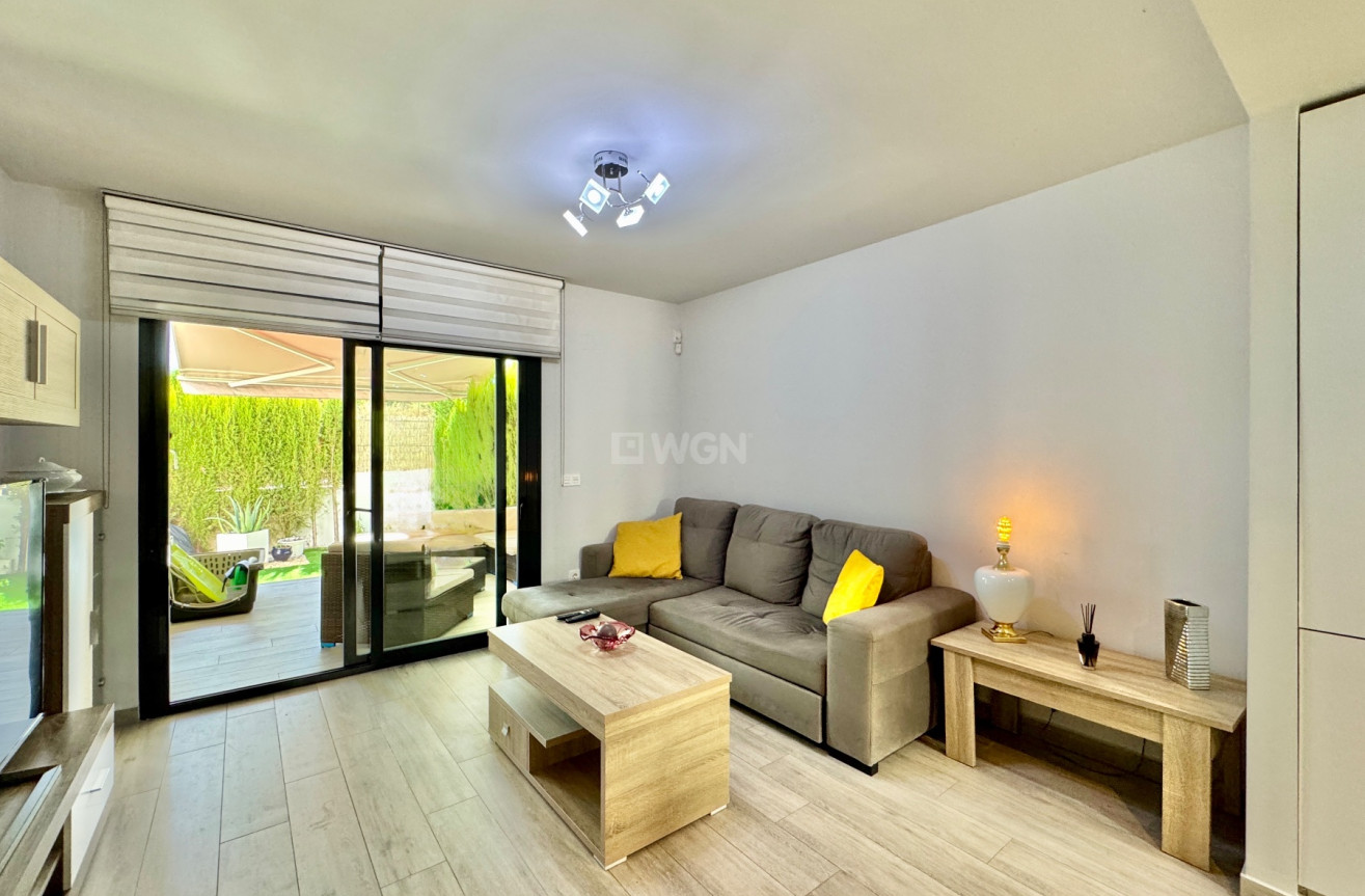 Resale - Apartment / flat - San Miguel de Salinas - Inland