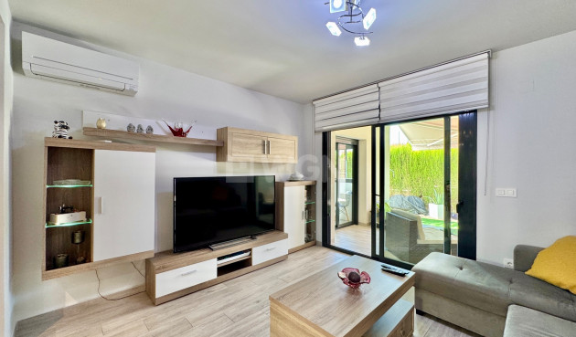 Resale - Apartment / flat - San Miguel de Salinas - Inland
