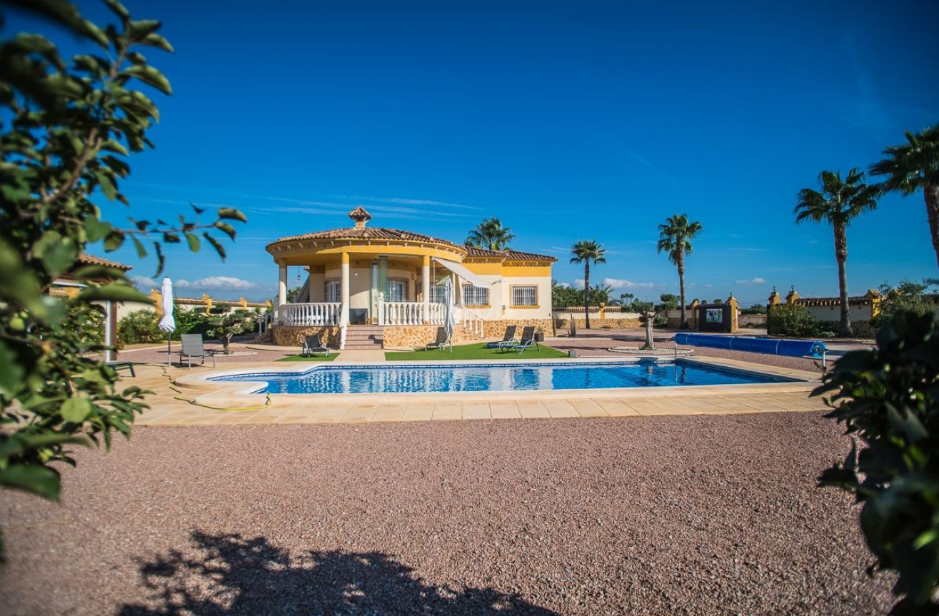 Odsprzedaż - Villa - Catral - Costa Blanca