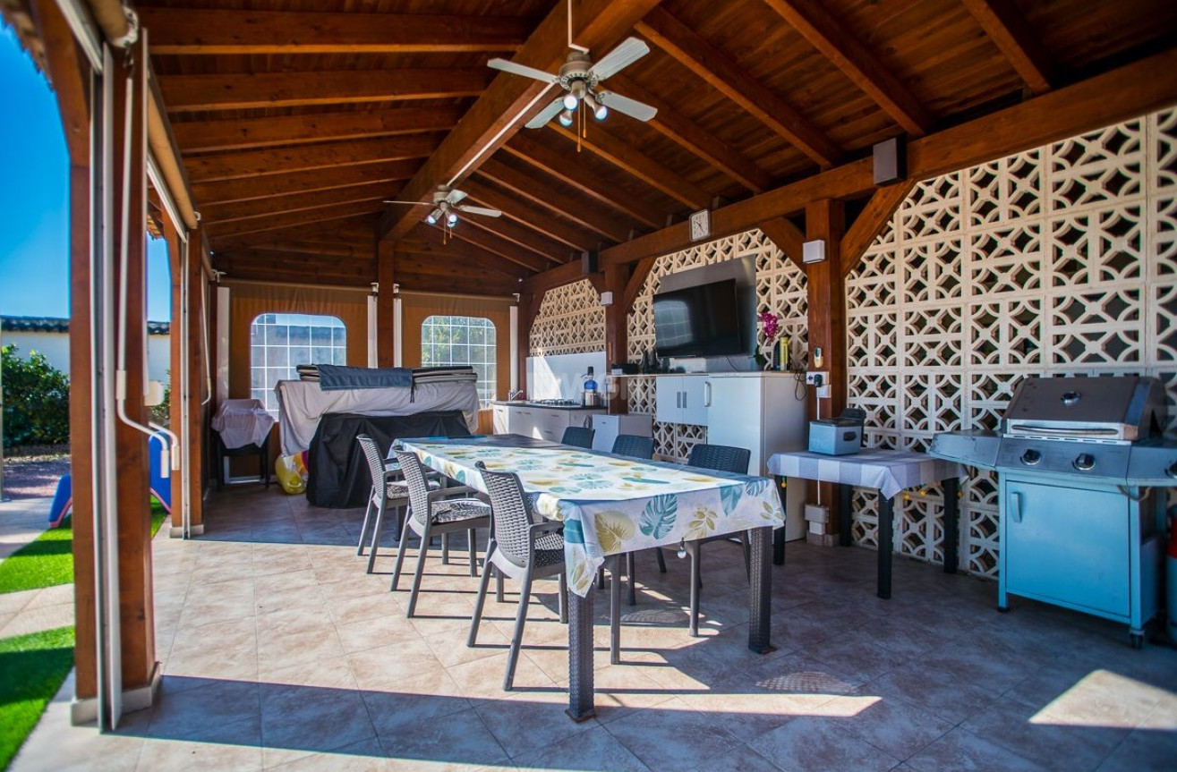 Odsprzedaż - Villa - Catral - Costa Blanca