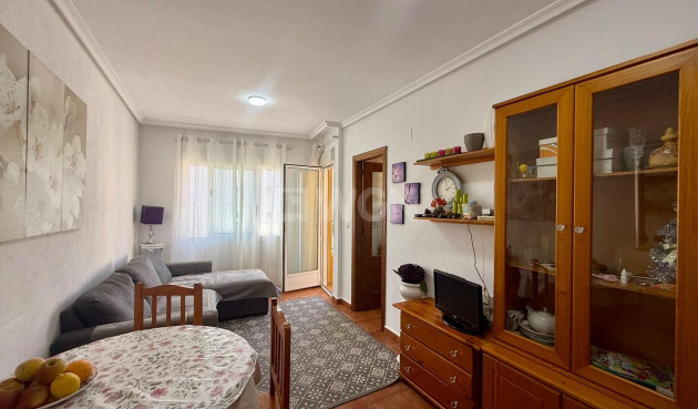 Odsprzedaż - Mieszkanie w bloku - Torrevieja - Centro