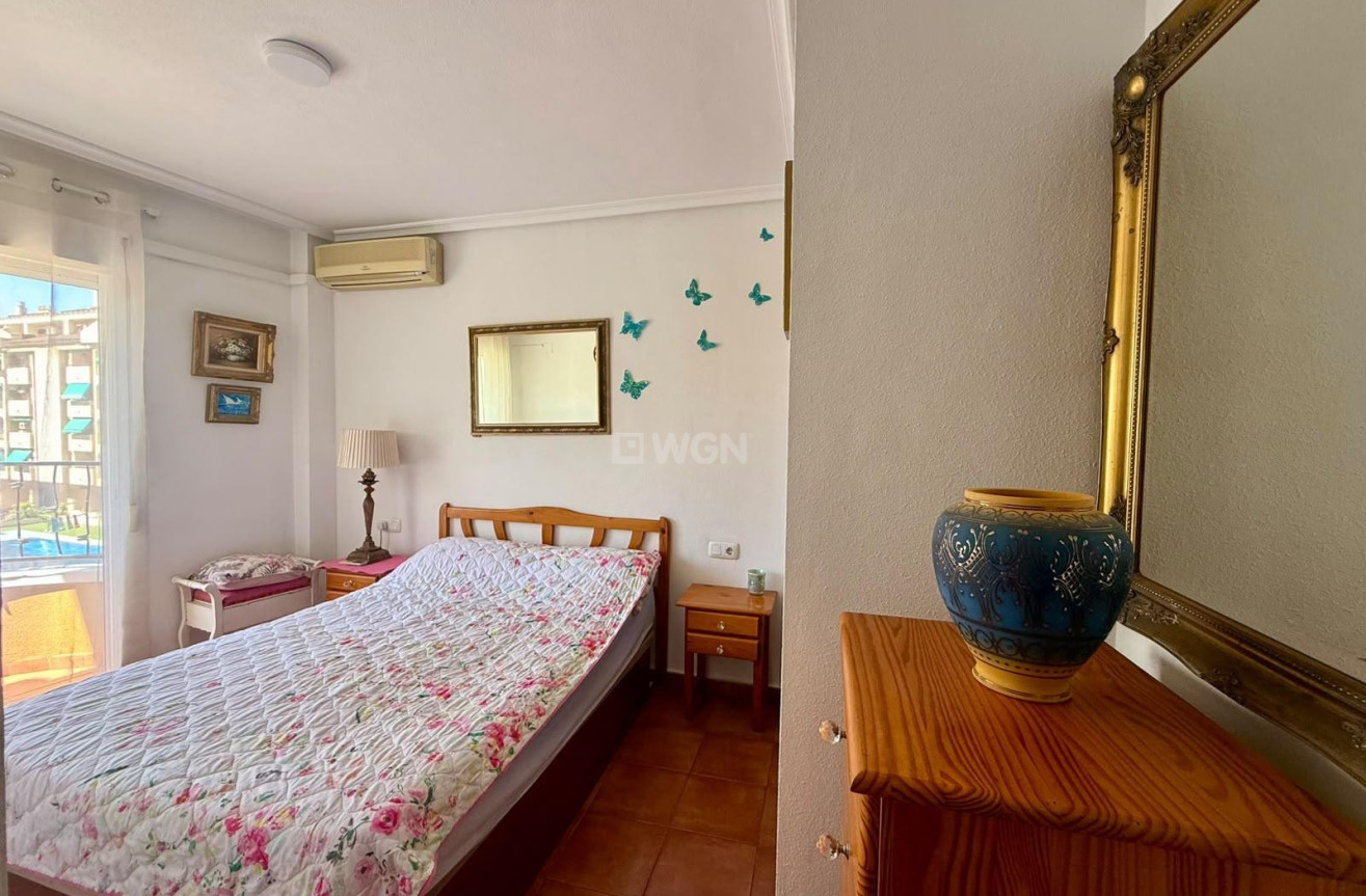 Odsprzedaż - Mieszkanie w bloku - Torrevieja - Centro
