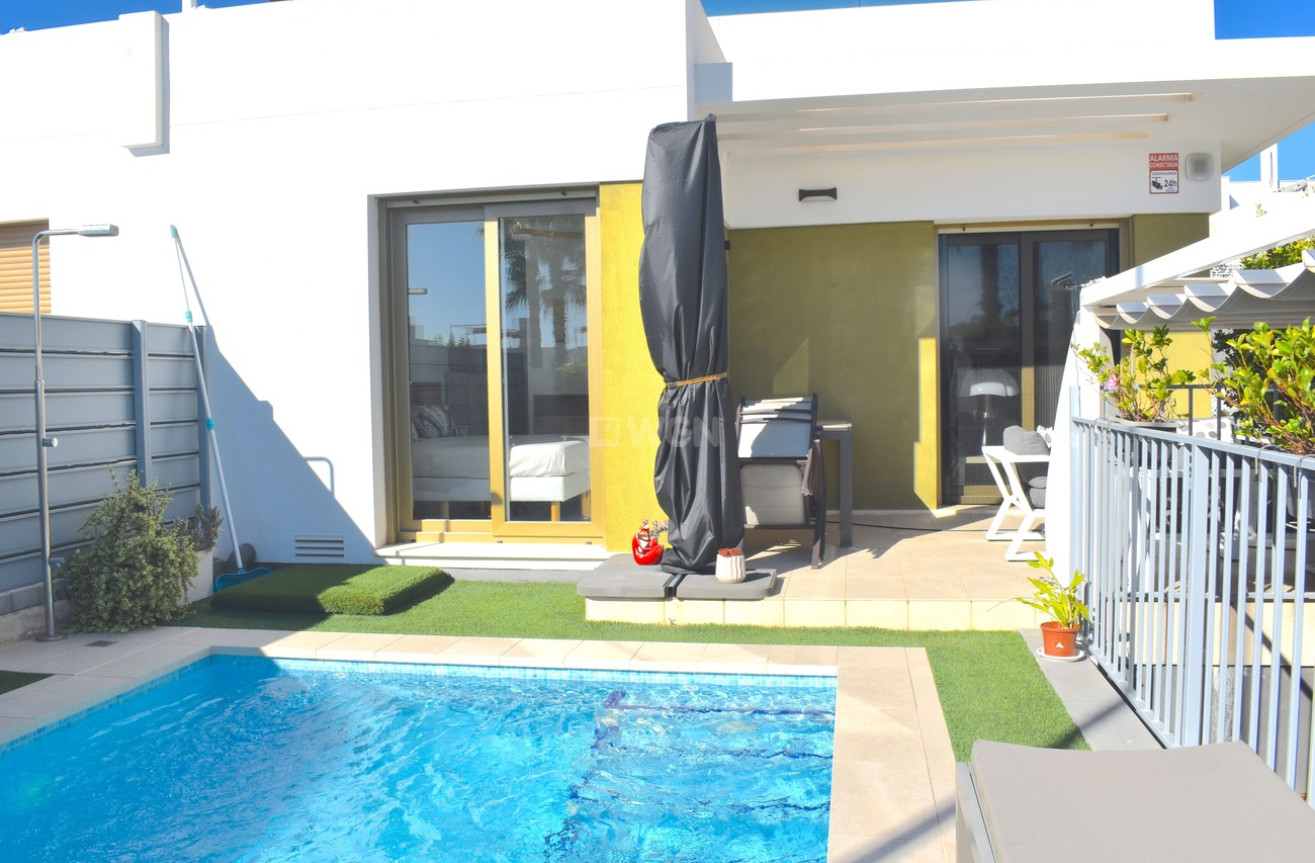 Wiederverkauf - Villa - Vistabella Golf Entre Naranjos - Inland