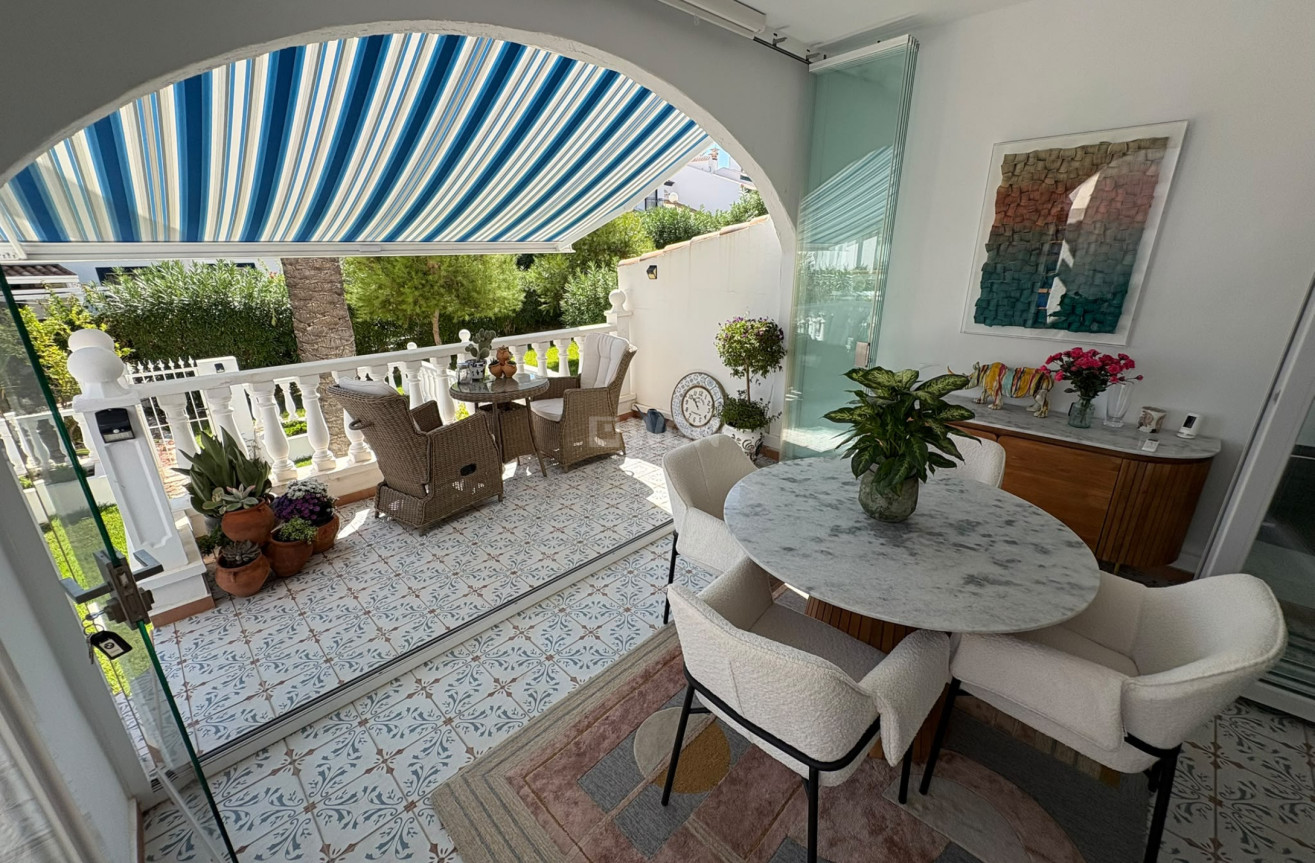 Resale - Villa - Villamartin - Costa Blanca