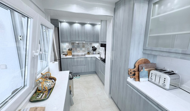 Resale - Villa - Villamartin - Costa Blanca