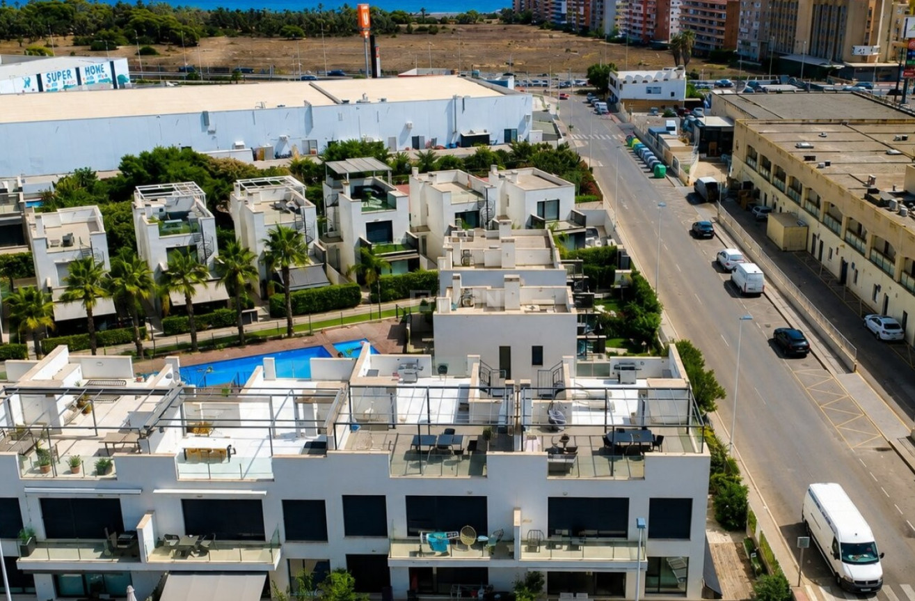 Resale - Apartment / flat - Orihuela Costa - Costa Blanca