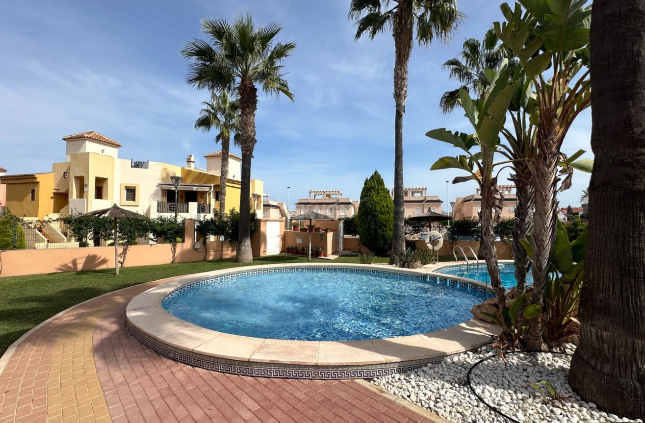 Wiederverkauf - Bungalow - Orihuela Costa - Costa Blanca