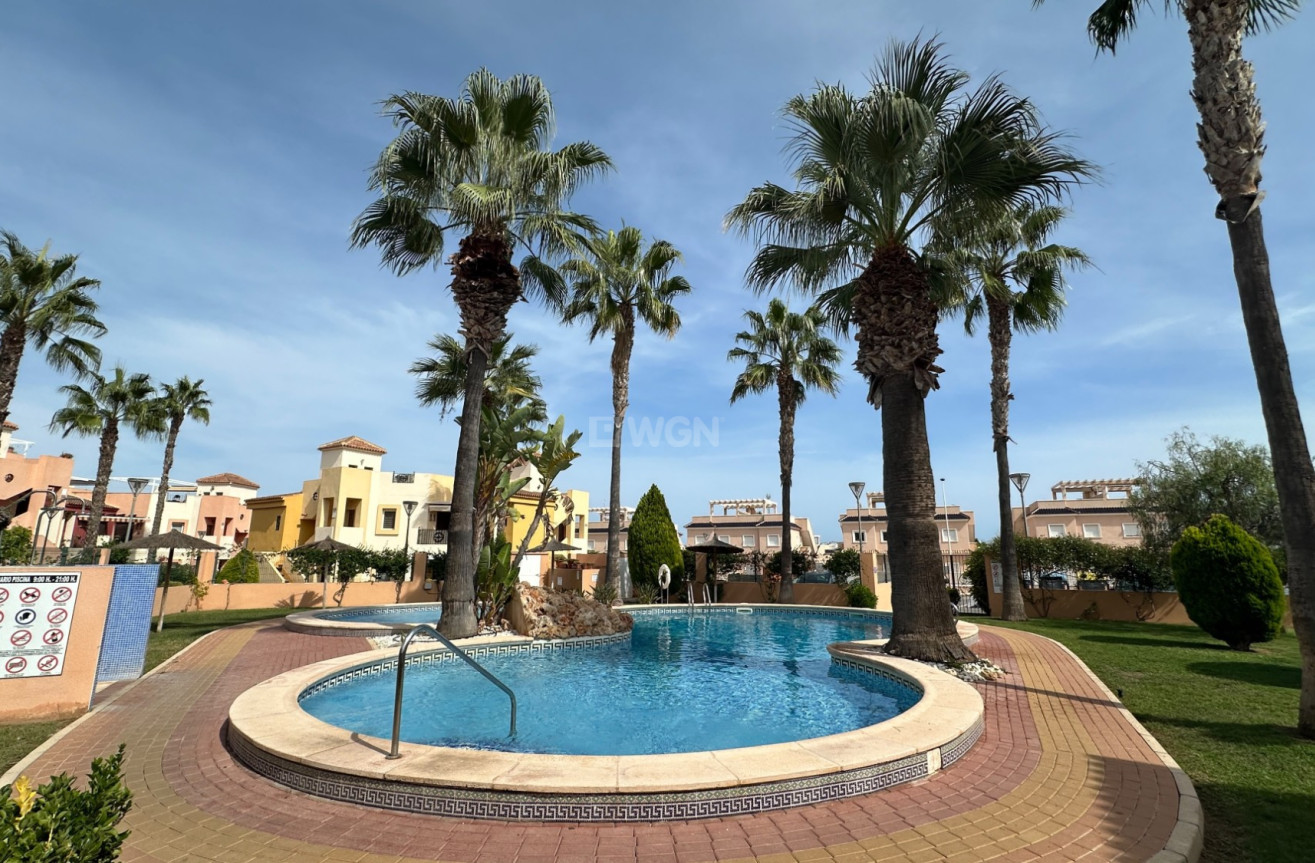 Wiederverkauf - Bungalow - Orihuela Costa - Costa Blanca