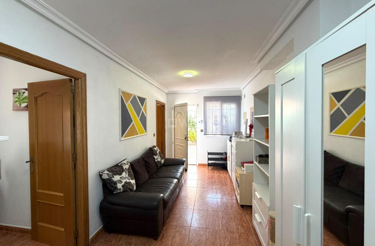 Odsprzedaż - Bungalow - Torrevieja - La Mata