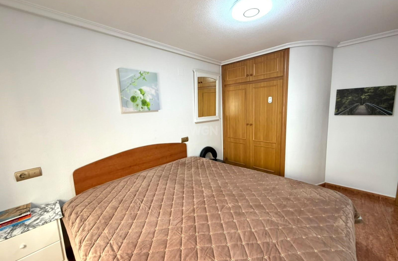 Odsprzedaż - Bungalow - Torrevieja - La Mata