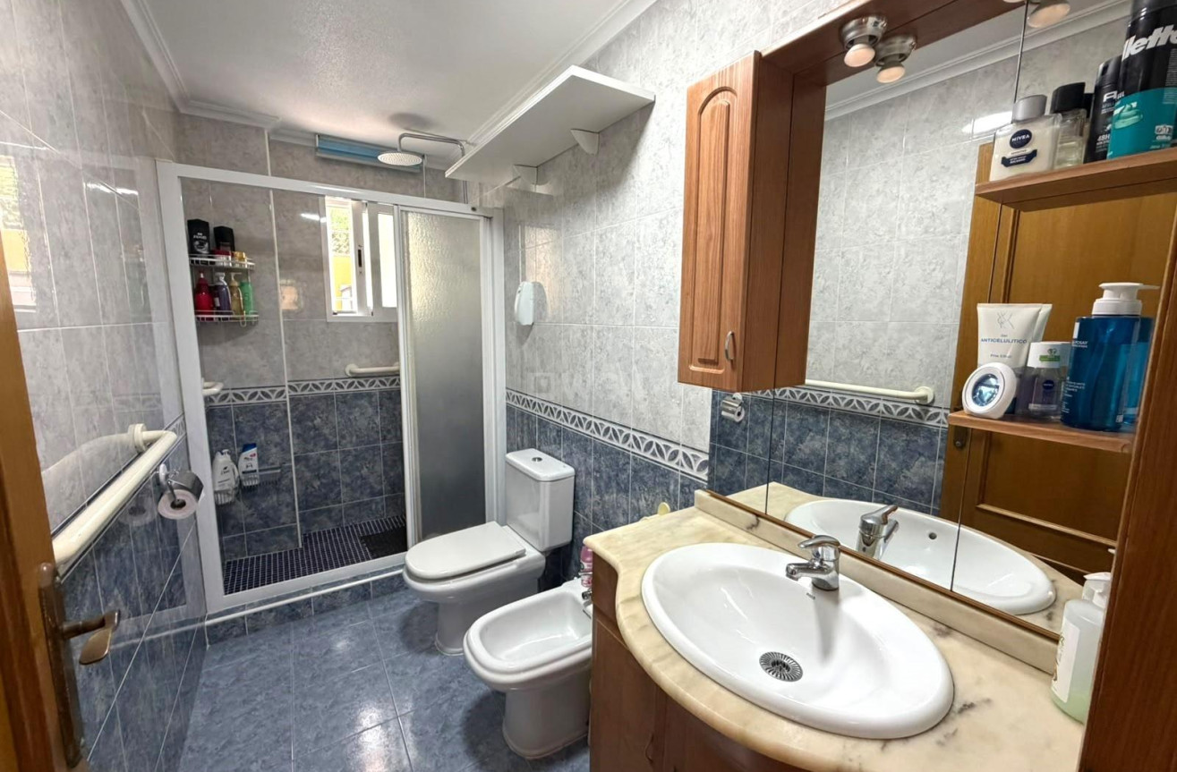Odsprzedaż - Bungalow - Torrevieja - La Mata