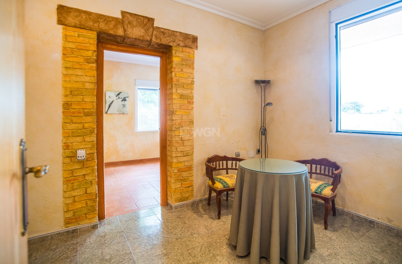 Odsprzedaż - Villa - Orihuela - Inland