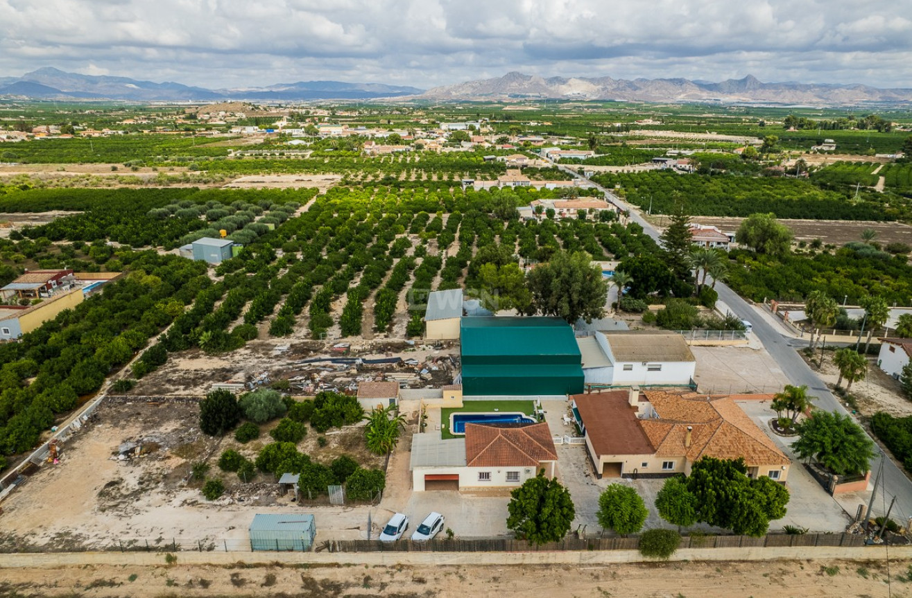 Odsprzedaż - Villa - Orihuela - Inland