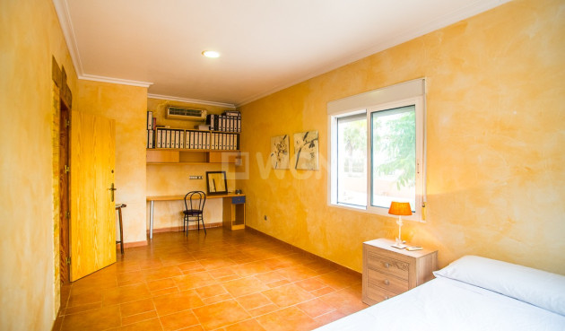 Odsprzedaż - Villa - Orihuela - Inland