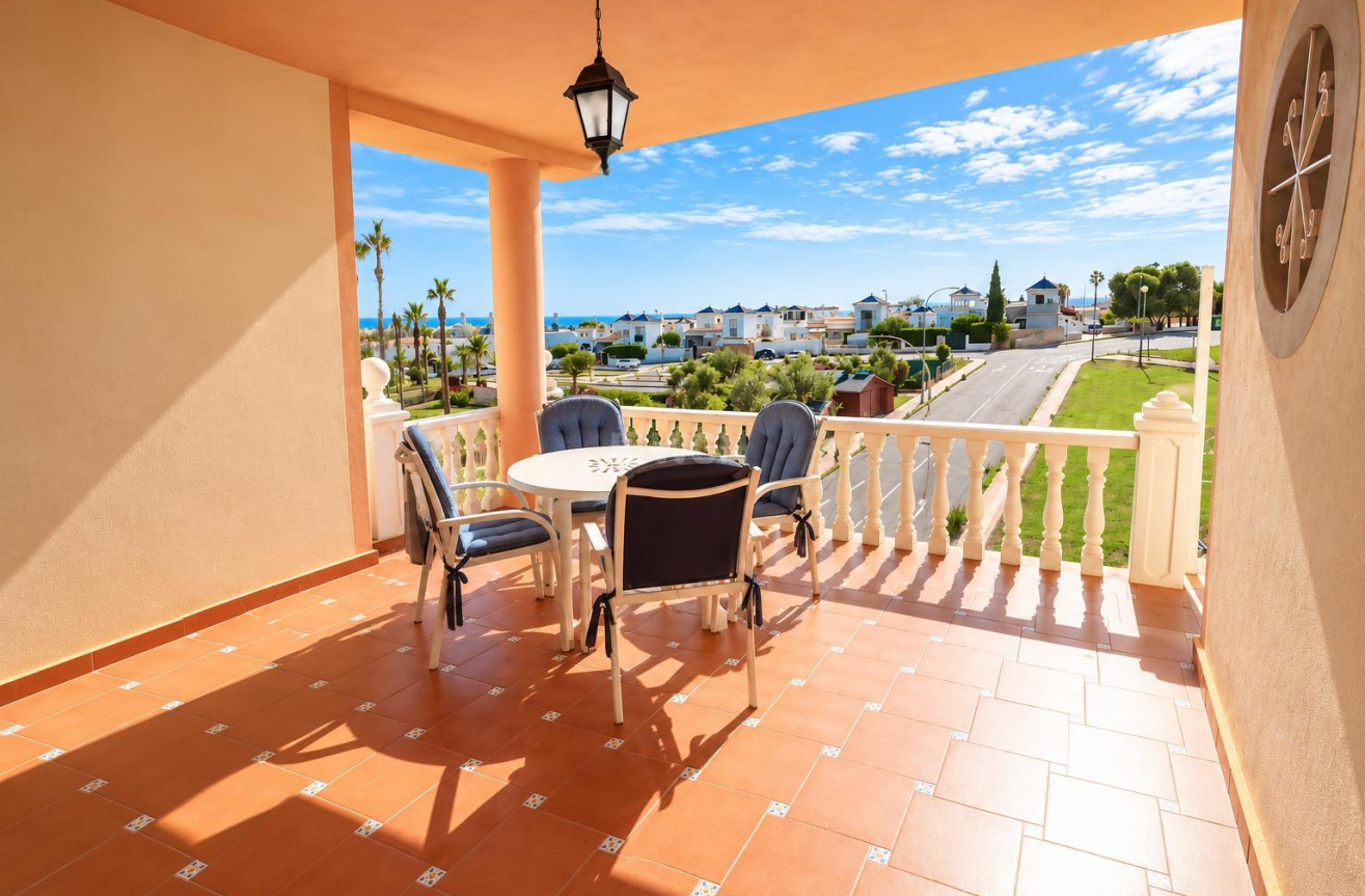 Resale - Apartment / flat - Torrevieja - Costa Blanca
