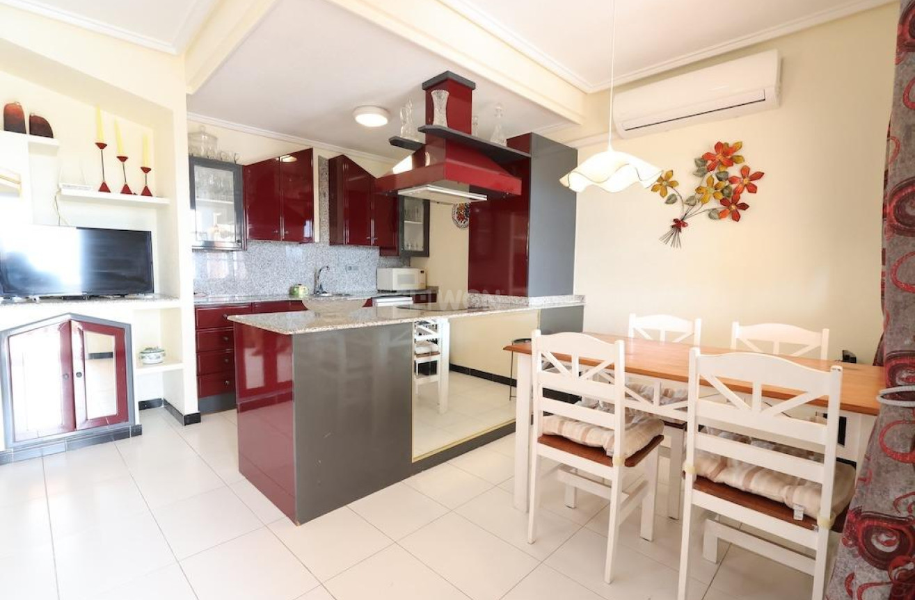 Resale - Apartment / flat - Torrevieja - Costa Blanca