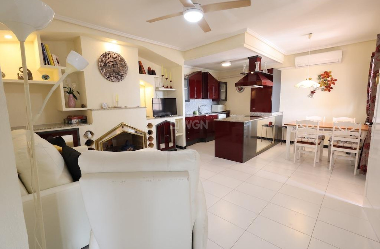 Resale - Apartment / flat - Torrevieja - Costa Blanca