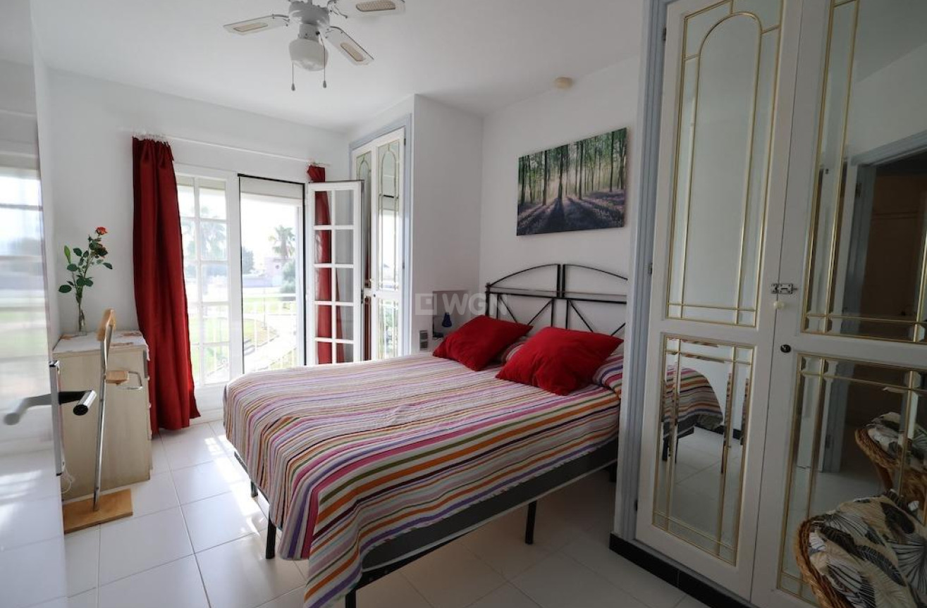 Resale - Apartment / flat - Torrevieja - Costa Blanca