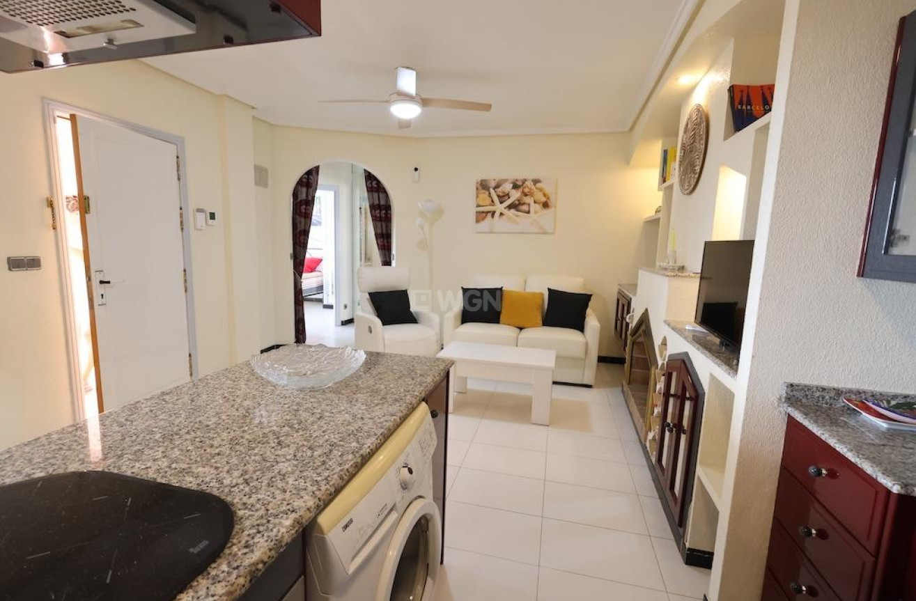 Resale - Apartment / flat - Torrevieja - Costa Blanca