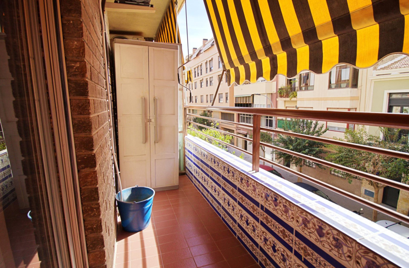 Resale - Apartment / flat - Alicante - Benalua