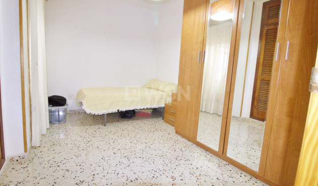 Resale - Apartment / flat - Alicante - Benalua
