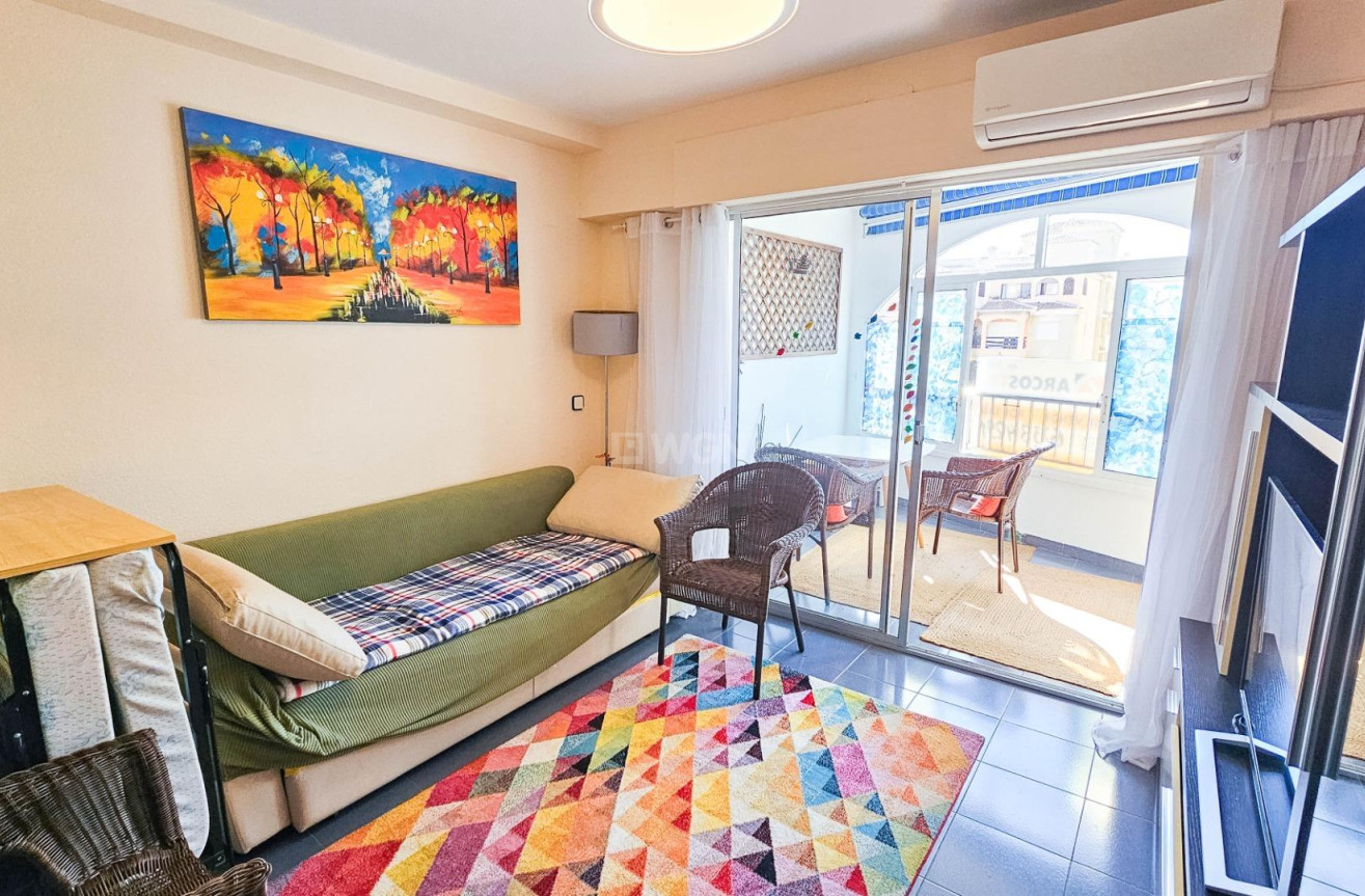 Resale - Apartment / flat - Torrevieja - PARQUE DE LAS NACIONES