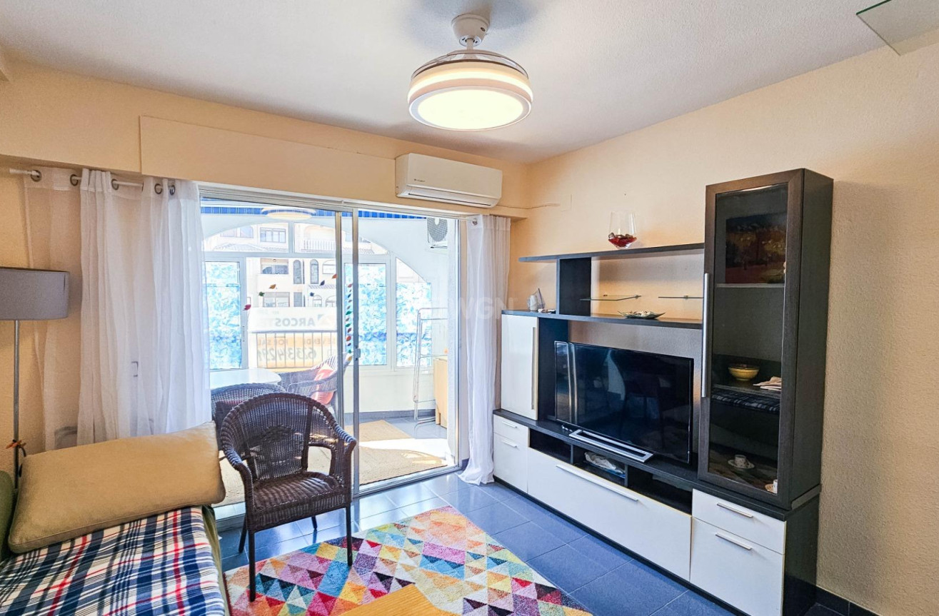 Resale - Apartment / flat - Torrevieja - PARQUE DE LAS NACIONES