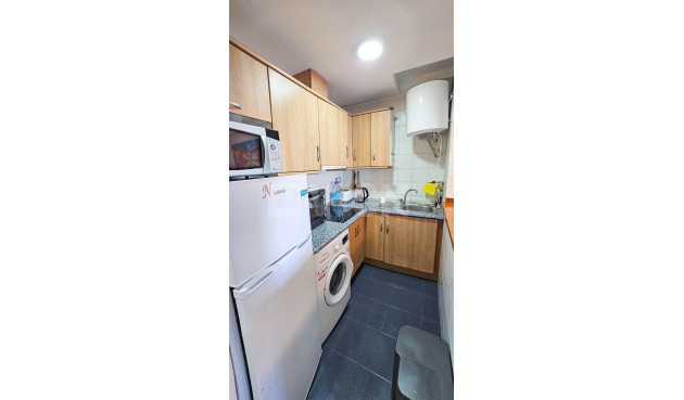 Resale - Apartment / flat - Torrevieja - PARQUE DE LAS NACIONES