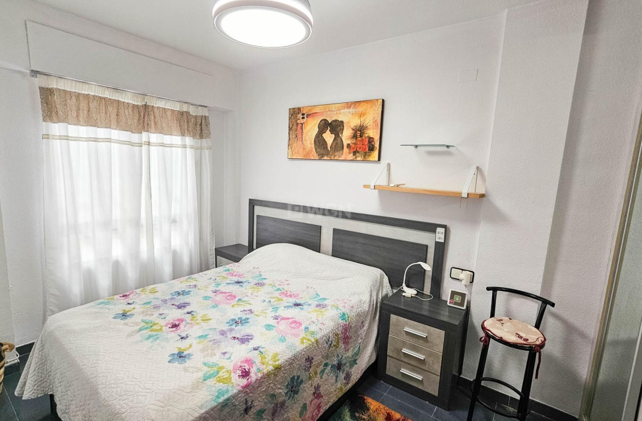 Resale - Apartment / flat - Torrevieja - PARQUE DE LAS NACIONES