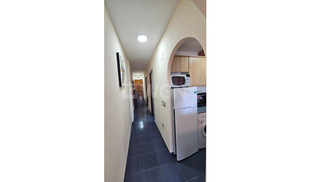 Resale - Apartment / flat - Torrevieja - PARQUE DE LAS NACIONES