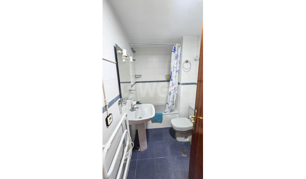 Resale - Apartment / flat - Torrevieja - PARQUE DE LAS NACIONES