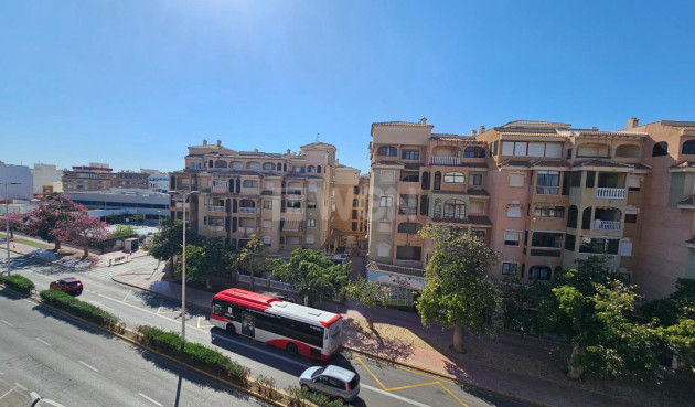 Resale - Apartment / flat - Torrevieja - PARQUE DE LAS NACIONES