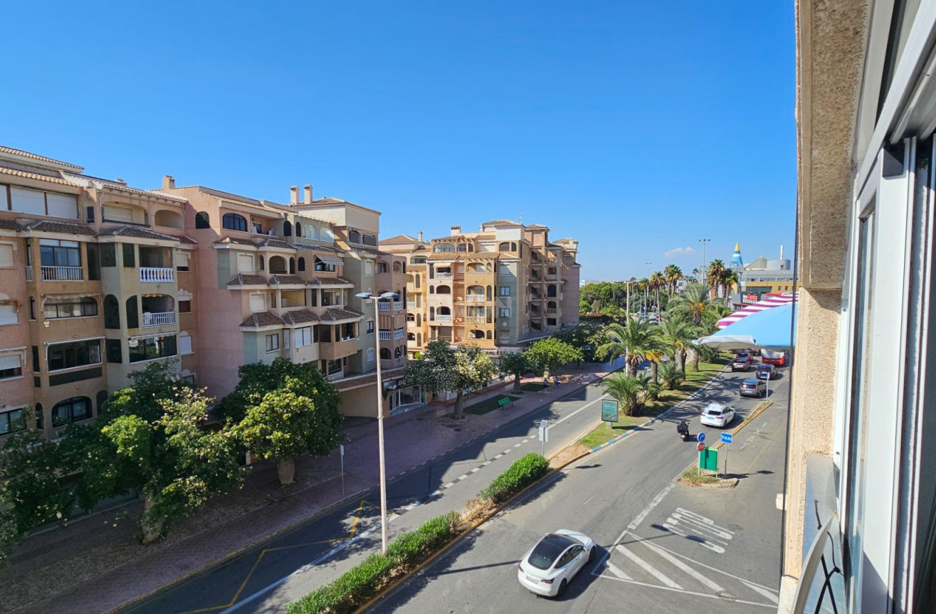 Resale - Apartment / flat - Torrevieja - PARQUE DE LAS NACIONES