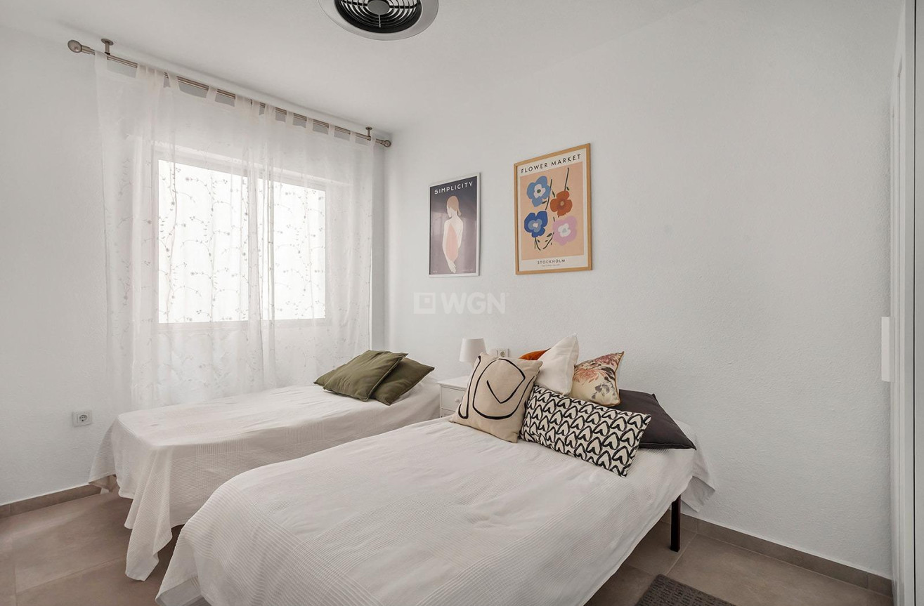 Reventa - Apartamento / piso - Torrevieja - Playa de los Locos