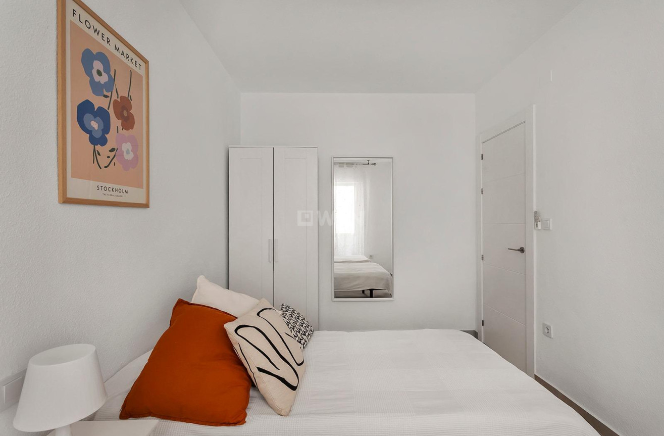 Reventa - Apartamento / piso - Torrevieja - Playa de los Locos