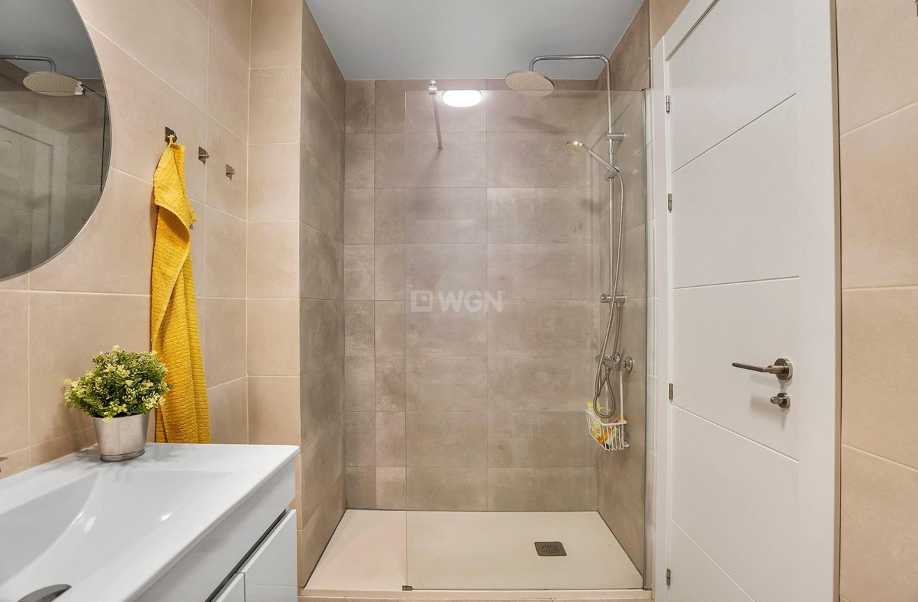Reventa - Apartamento / piso - Torrevieja - Playa de los Locos