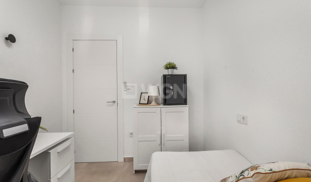 Reventa - Apartamento / piso - Torrevieja - Playa de los Locos