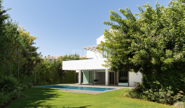 Neue Gebäude - Villa - Estepona - Paraiso Alto