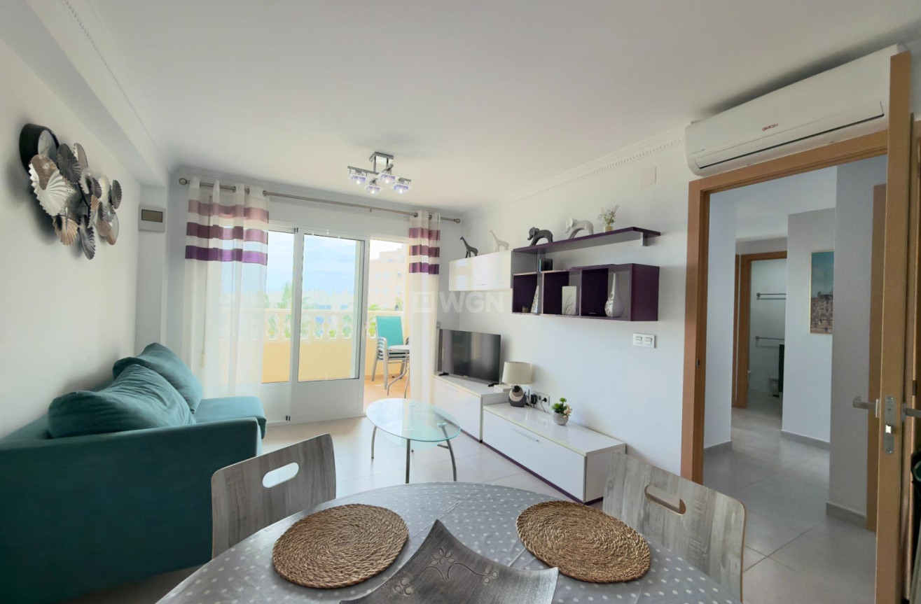 Resale - Apartment / flat - Guardamar del Segura - Urbanizaciones