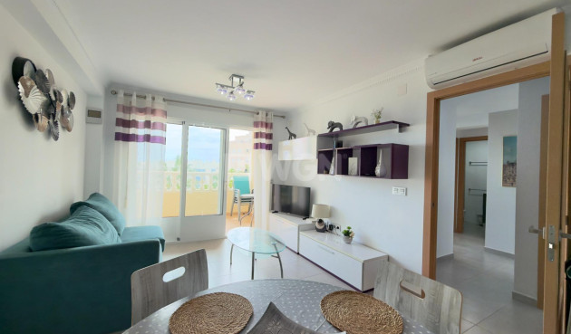 Resale - Apartment / flat - Guardamar del Segura - Urbanizaciones