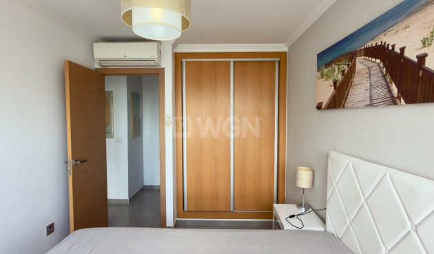 Resale - Apartment / flat - Guardamar del Segura - Urbanizaciones