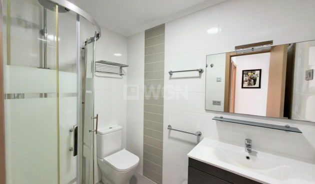 Resale - Apartment / flat - Guardamar del Segura - Urbanizaciones