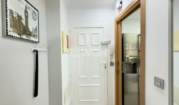 Resale - Apartment / flat - Guardamar del Segura - Urbanizaciones