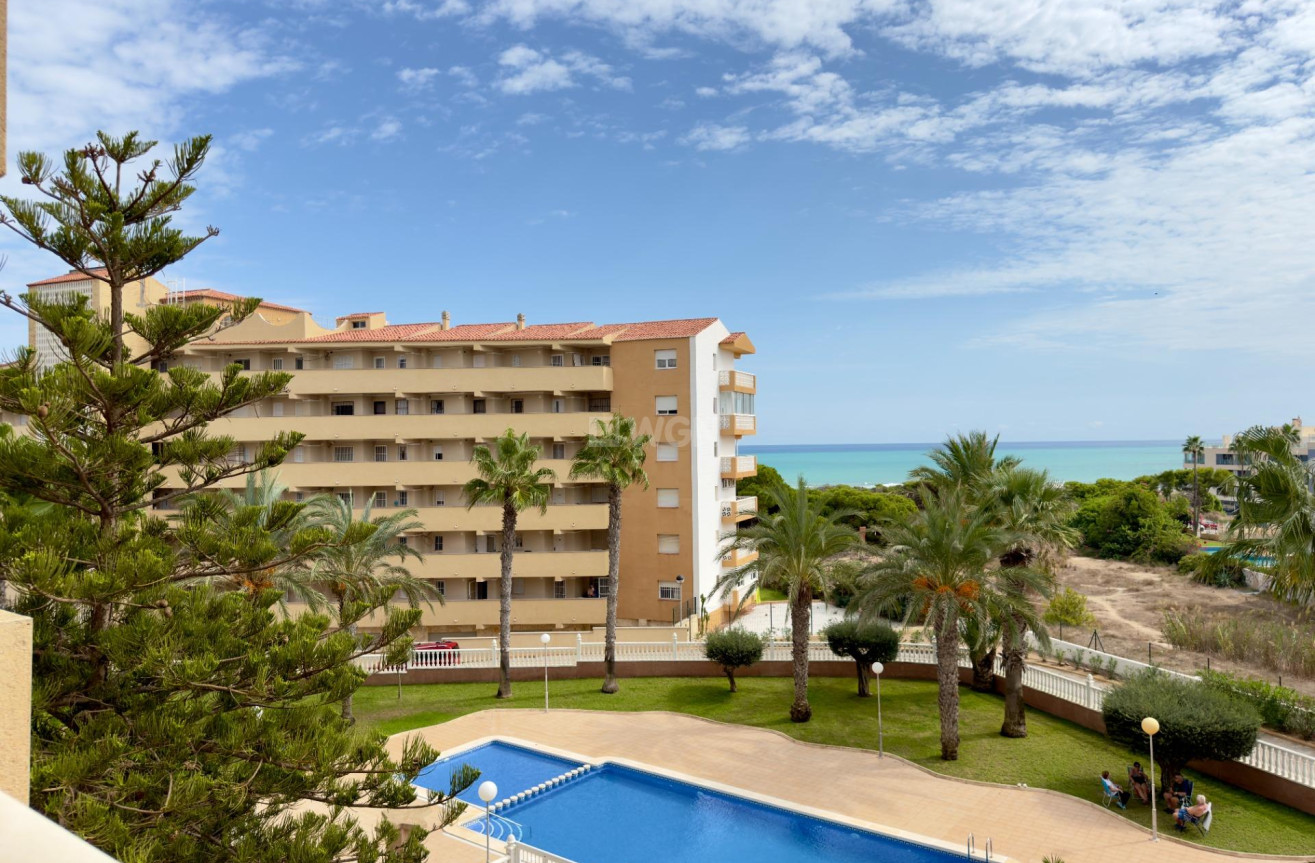 Resale - Apartment / flat - Guardamar del Segura - Urbanizaciones