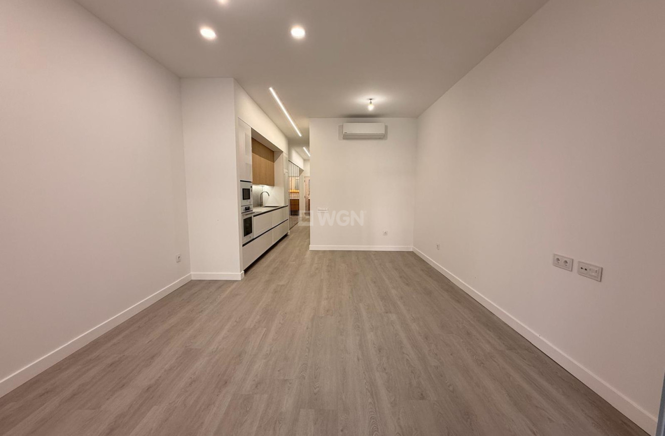 Resale - Apartment / flat - Torrevieja - Playa del Cura